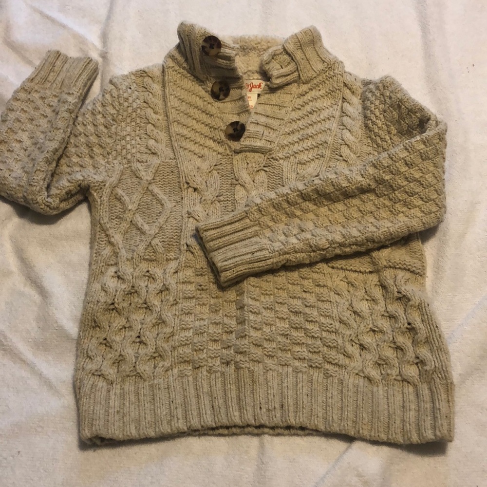 Pullover cable knit sweater